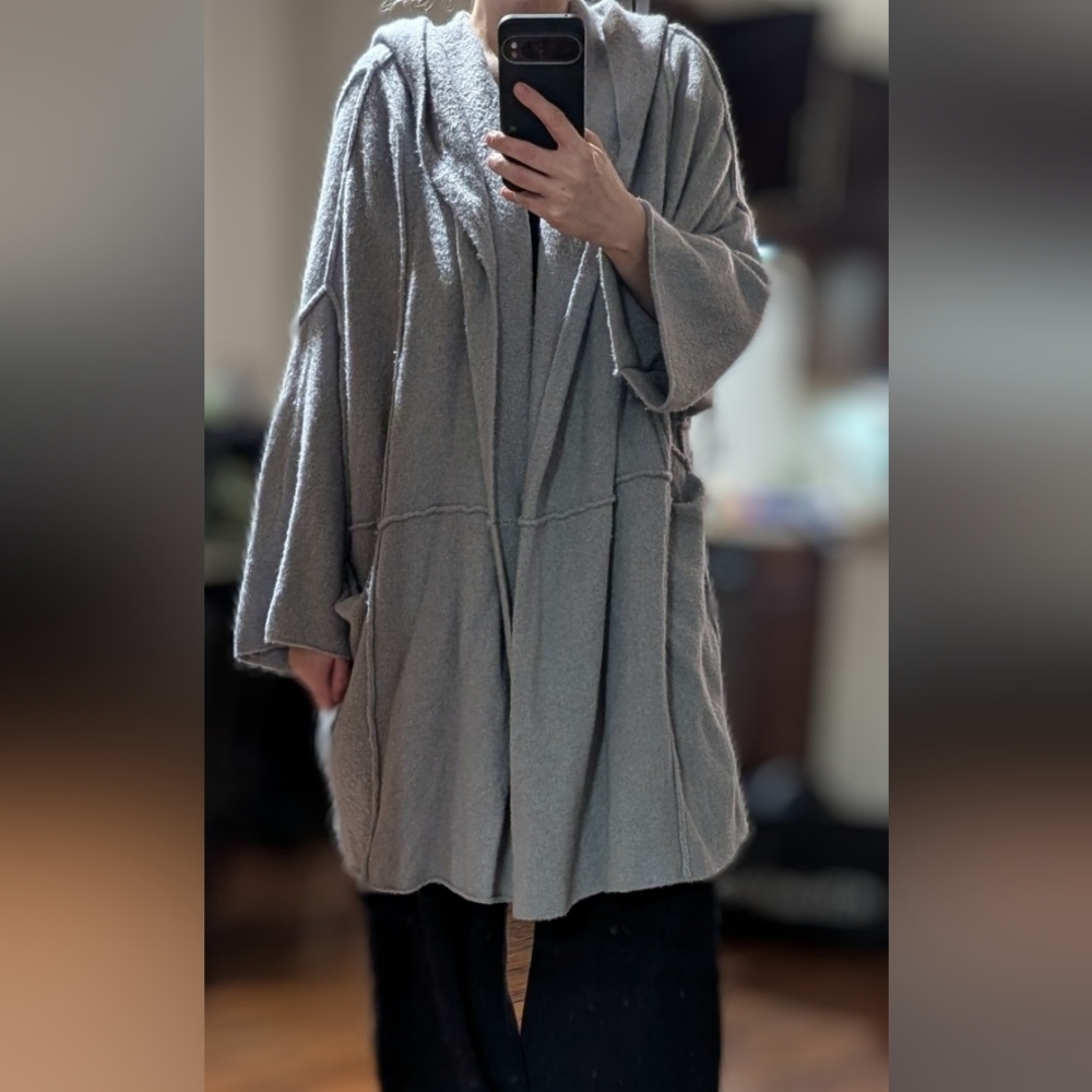 Free People Cozy Gray Hooded Cardigan w/ Pockets - Sz M/L